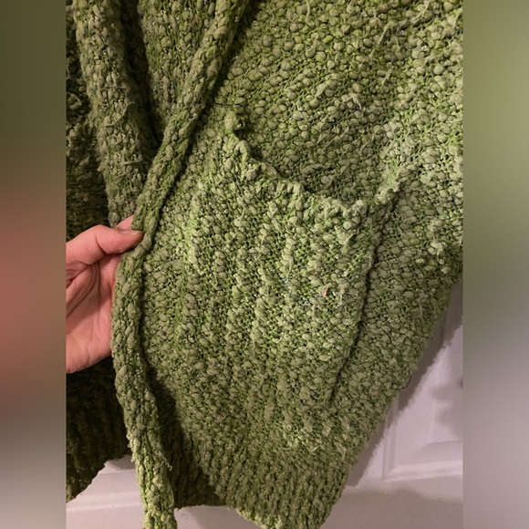 M/L Green Sweater Pockets Cute Vintage Look Boutique Purchase Measurements N Pic - Picture 5 of 17